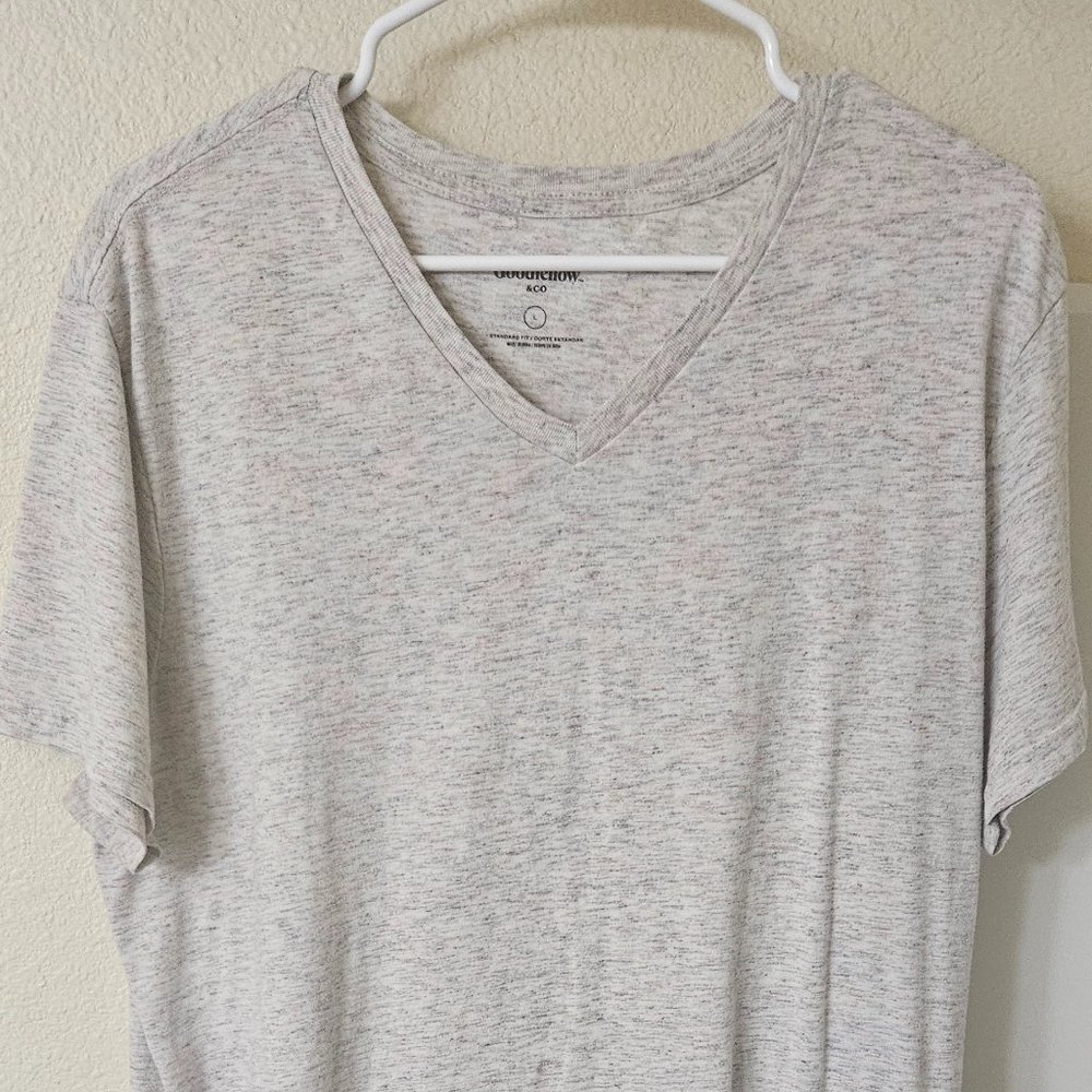 MENS GOODFELLOW AND CO. V NECK T SHIRT
